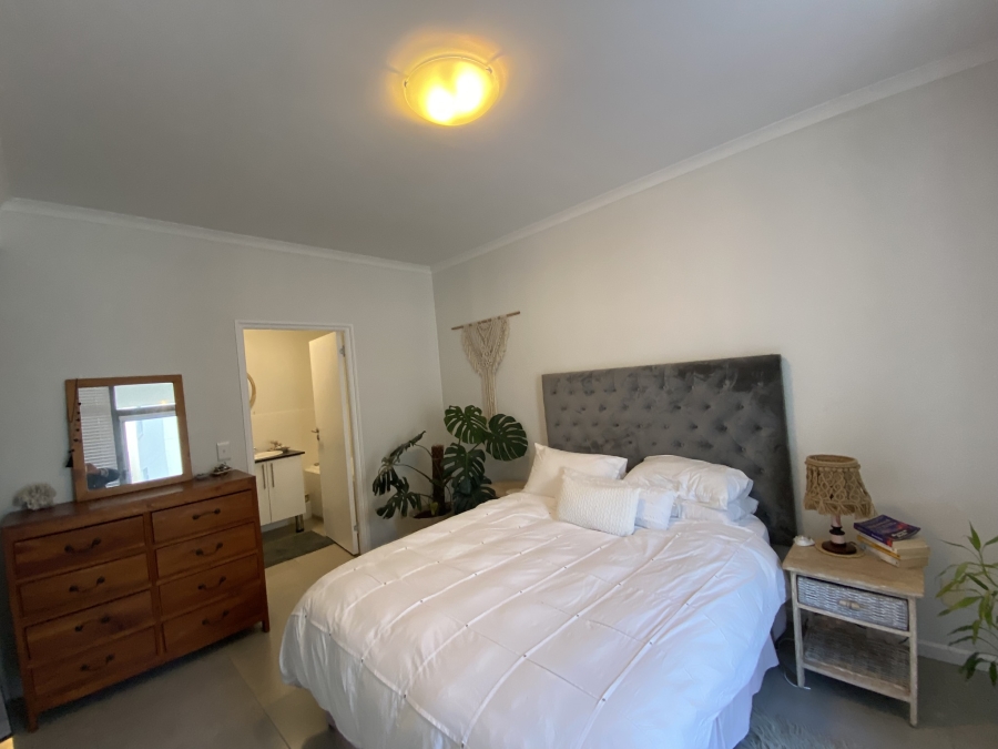 To Let 1 Bedroom Property for Rent in Muizenberg Western Cape